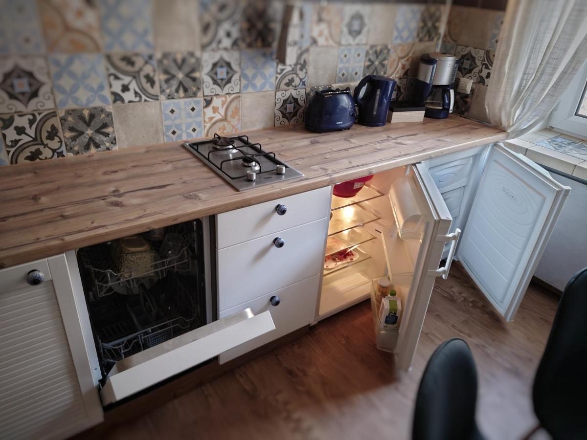 Flat In Neo Country Style Aus Gruenderzeit Bis 6 Person Διαμέρισμα Λειψία Εξωτερικό φωτογραφία
