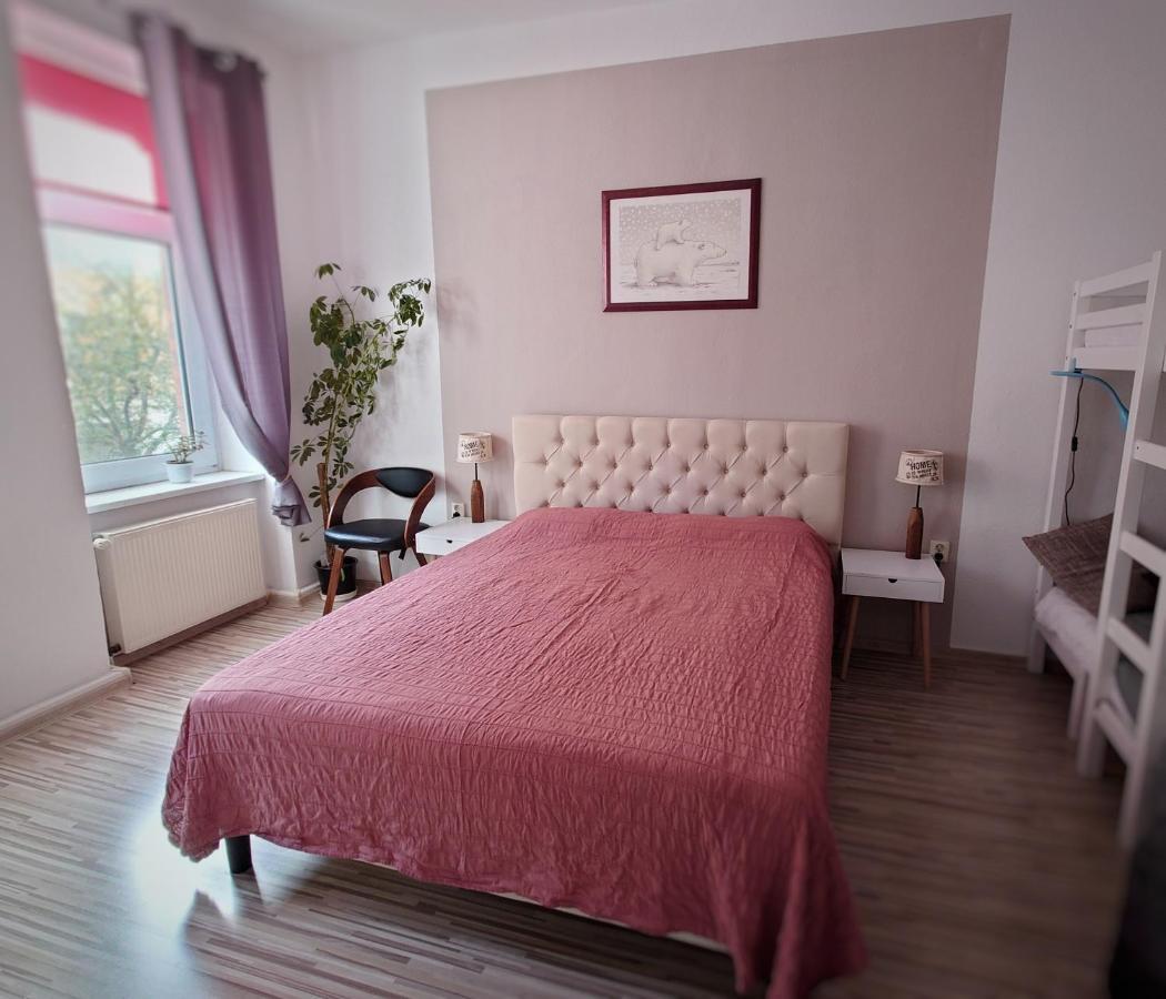 Flat In Neo Country Style Aus Gruenderzeit Bis 6 Person Διαμέρισμα Λειψία Εξωτερικό φωτογραφία