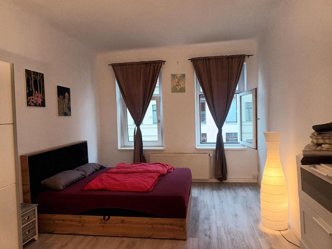 Flat In Neo Country Style Aus Gruenderzeit Bis 6 Person Διαμέρισμα Λειψία Εξωτερικό φωτογραφία