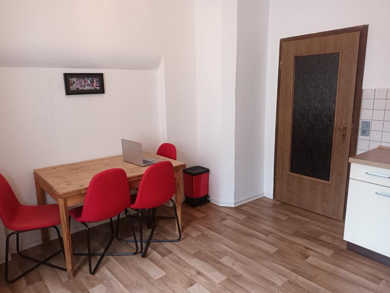 Flat In Neo Country Style Aus Gruenderzeit Bis 6 Person Διαμέρισμα Λειψία Εξωτερικό φωτογραφία